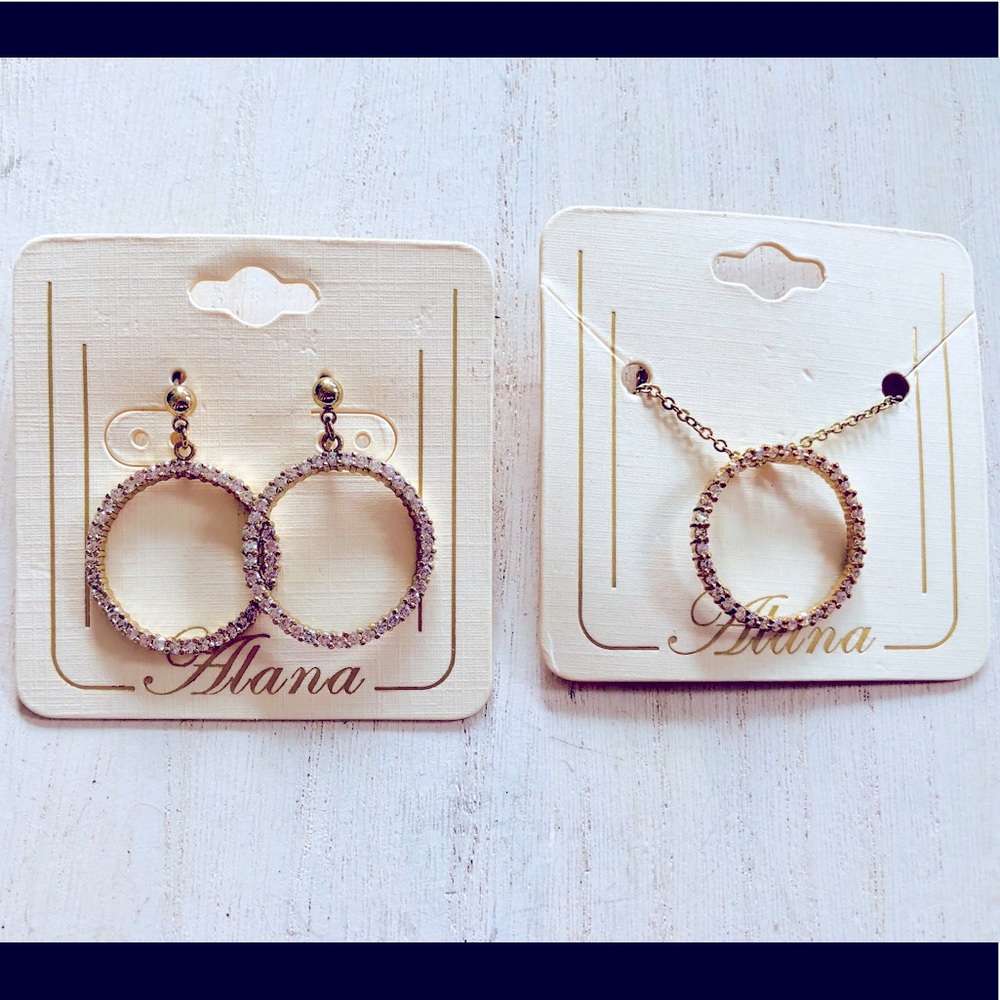 NWT Alana Necklace & Earrings Set